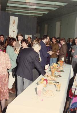 Fotografia kolorowa (odbitka) z otwarcia wystawy głównej   stałej pt. "Prahistoria Ziem Pols...